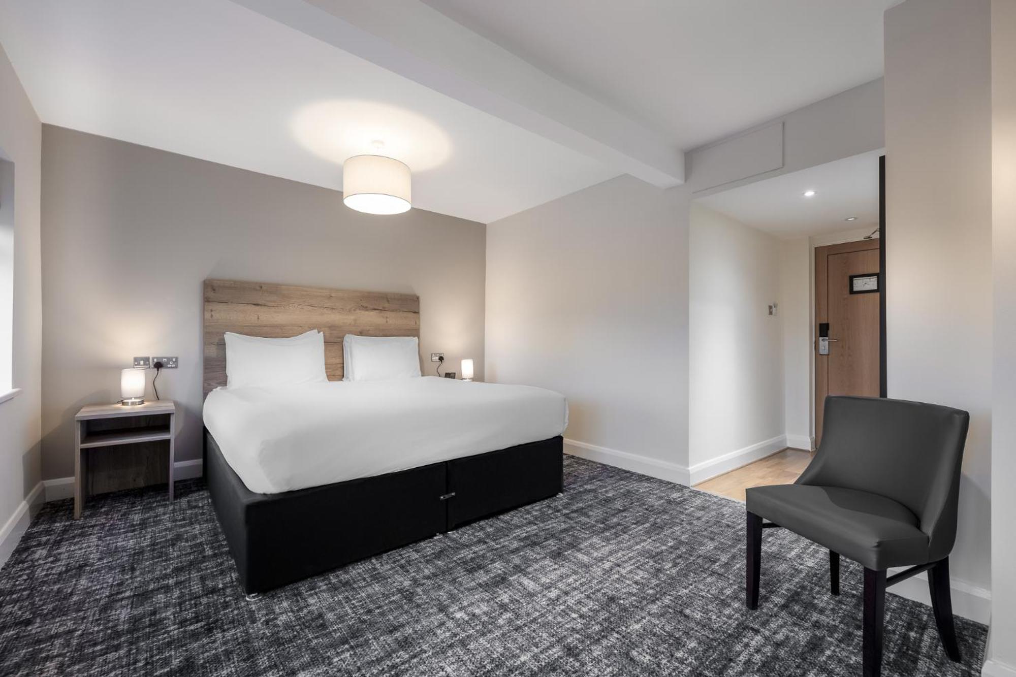 Hotel The Stones